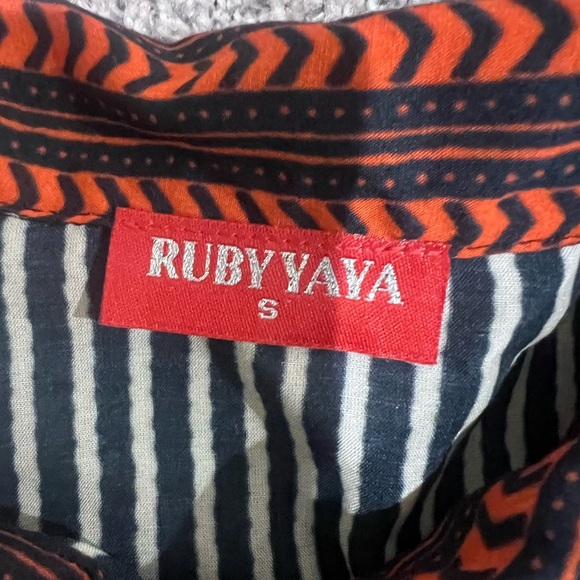 Rubyyaya Noida Maxi Dress Black Red Button Front Collared Full Sleeve Size Small - Picture 6 of 16